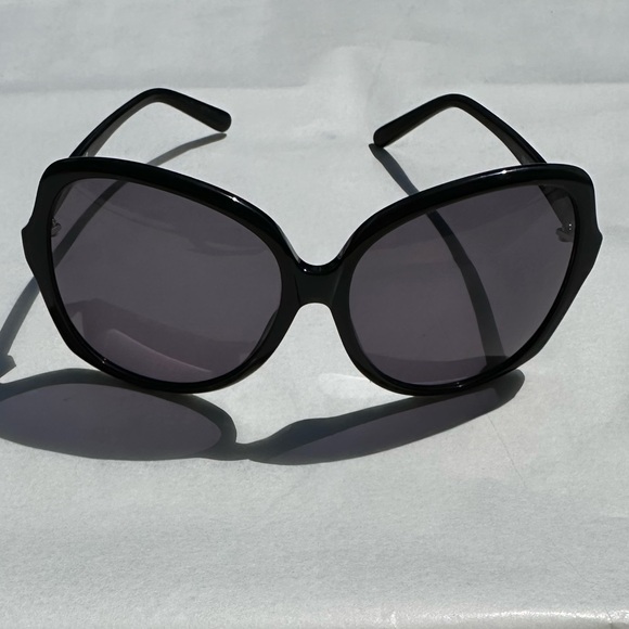 AQS Aquaswiss Valentina black oversized plastic sunglasses VAL001 - Picture 4 of 12